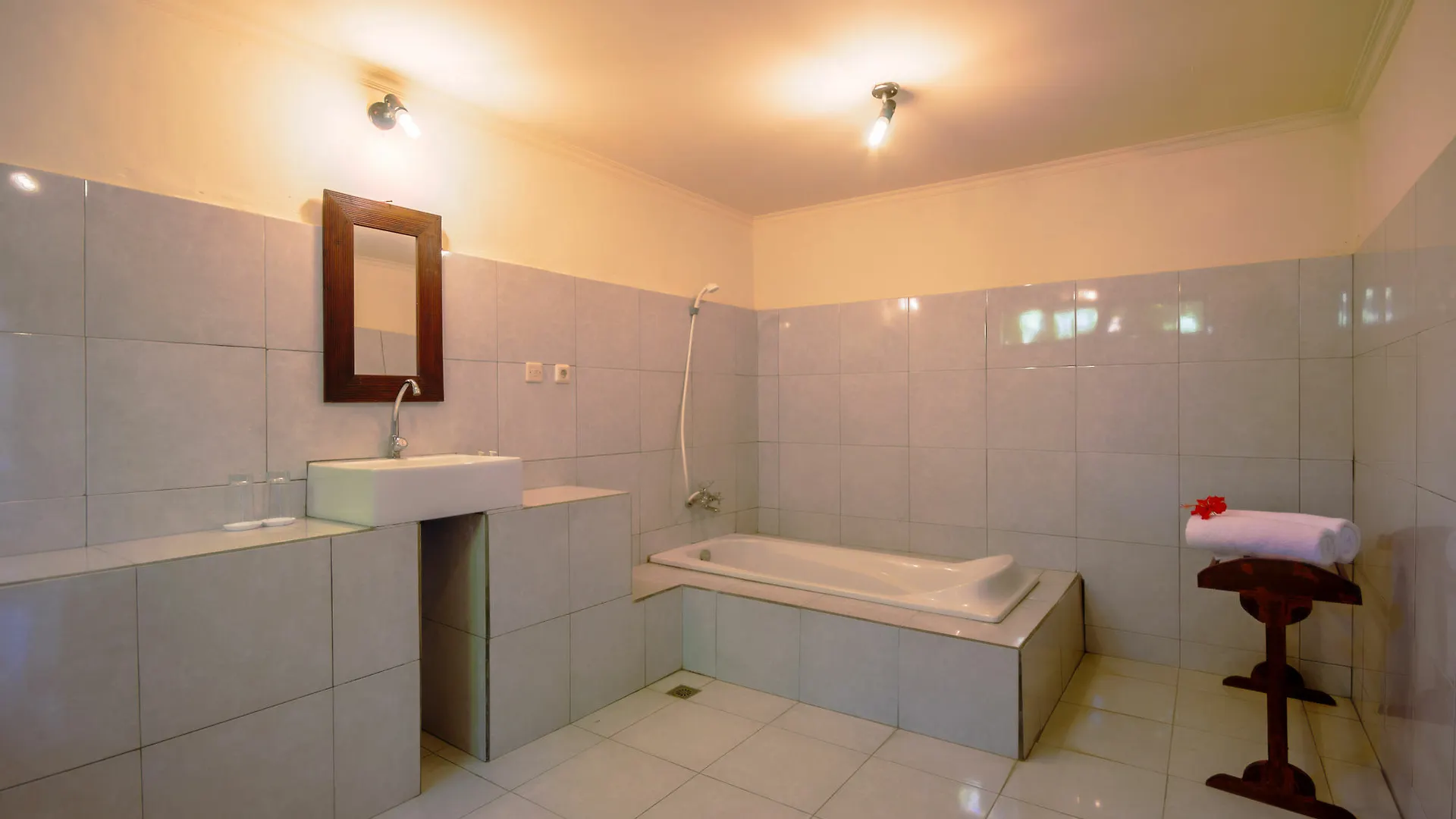 Loka Pala Villa Ουμπούντ 3*,